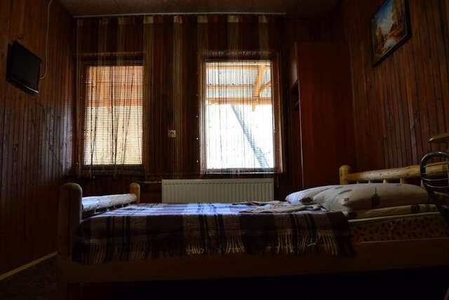 Мотели Fortuna Лазещина-38